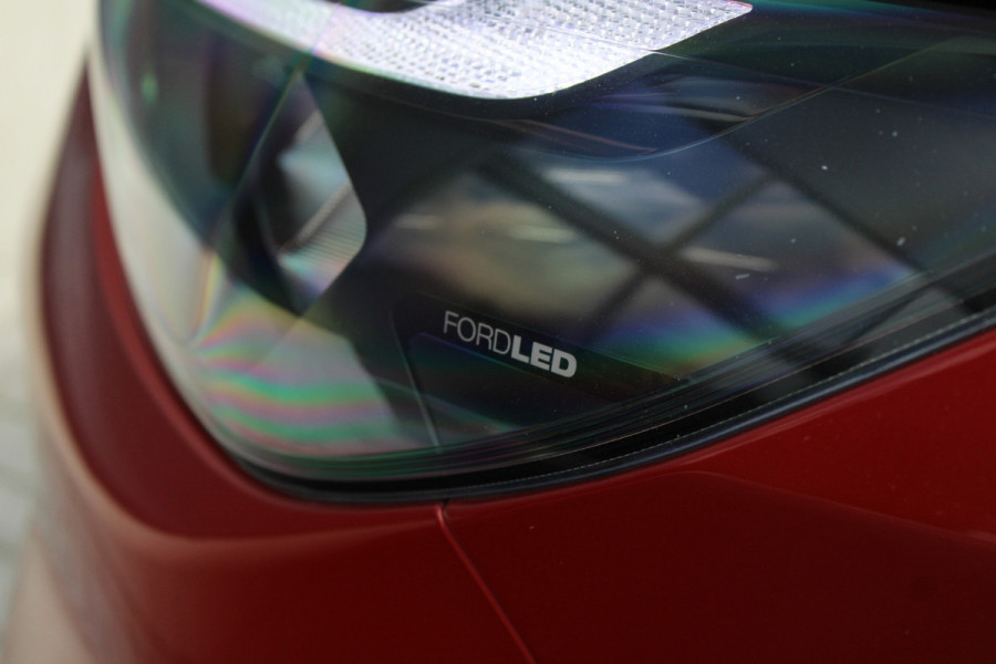 Ford Transit Custom 320 2.0 TDCI L2H1 Limited 170pk - 1+1 Stoelopstelling - 2x Schuifdeur - Adaptive Cruise - Verwarmd stuur - Blind spot - Navigati