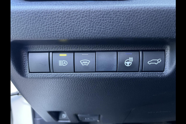 Toyota RAV4 2.5 Hybrid AWD Bi-Tone | 1650 KG trekgewicht | Trekhaak | Parkeersensoren | Apple Carplay & AndroidAUTO | Adapt.Cruise Control |