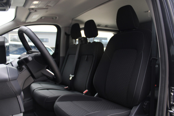 Ford Transit Custom 320 2.0 TDCI L2H1 Trend DC 6 Zits 170pk - Trekhaak - Stoel/Stuurverwarming - Cruise - 70l Tank - LED - Rijklaar