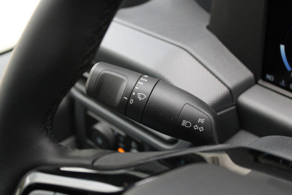 Ford Transit Custom 320 2.0 TDCI L2H1 Trend DC 6 Zits 170pk - Trekhaak - Stoel/Stuurverwarming - Cruise - 70l Tank - LED - Rijklaar