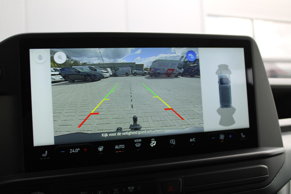 Ford Transit Custom 320 2.0 TDCI L2H1 Trend DC 6 Zits 170pk - Trekhaak - Stoel/Stuurverwarming - Cruise - 70l Tank - LED - Rijklaar