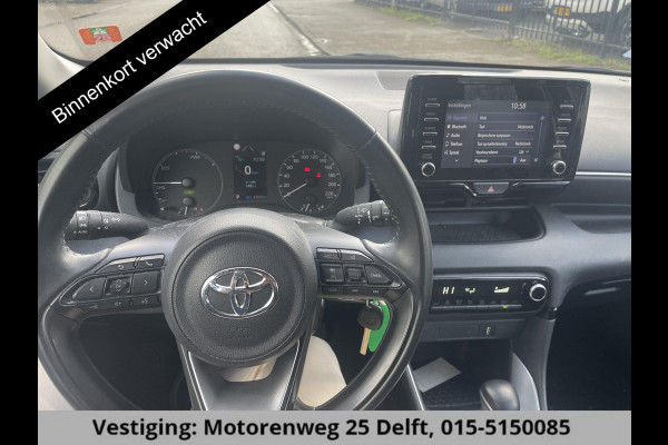 Toyota Yaris 1.5 Hybrid Active . Dealer onderhouden . Apple Carplay & AndroidAUTO . Camera