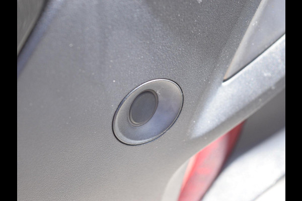 Peugeot 3008 1.6 PureTech Allure | 180 PK | AUTOMAAT | CRUISE CONTROL | NAVI | PARKEERSENSOREN MET CAMERA | SCHUIF /  KANTELDAK