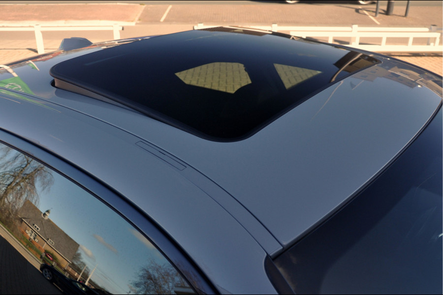 BMW 2 Serie Coupé 220i High Executive | Brooklyn Grey | Schuifdak