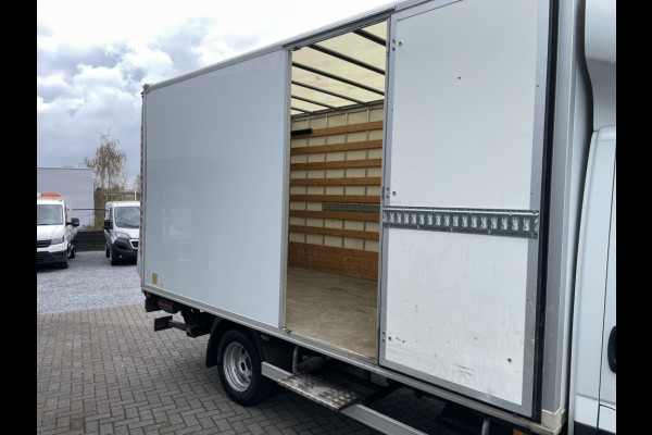 Iveco Daily 40C18 Aut. Bakwagen met laadklep (1000 kg)