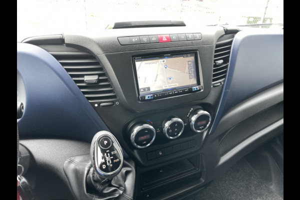 Iveco Daily 40C18 Aut. Bakwagen met laadklep (1000 kg)