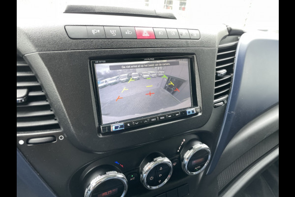 Iveco Daily 40C18 Aut. Bakwagen met laadklep (1000 kg)