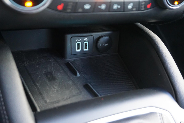 Ford FOCUS Wagon 1.0 EcoB.125PK Titanium X Business/Panodak/ E36.000,-- nieuwprijs/Zeldzaam compleet!!