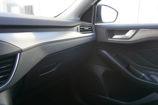 Ford FOCUS Wagon 1.0 EcoB.125PK Titanium X Business/Panodak/ E36.000,-- nieuwprijs/Zeldzaam compleet!!