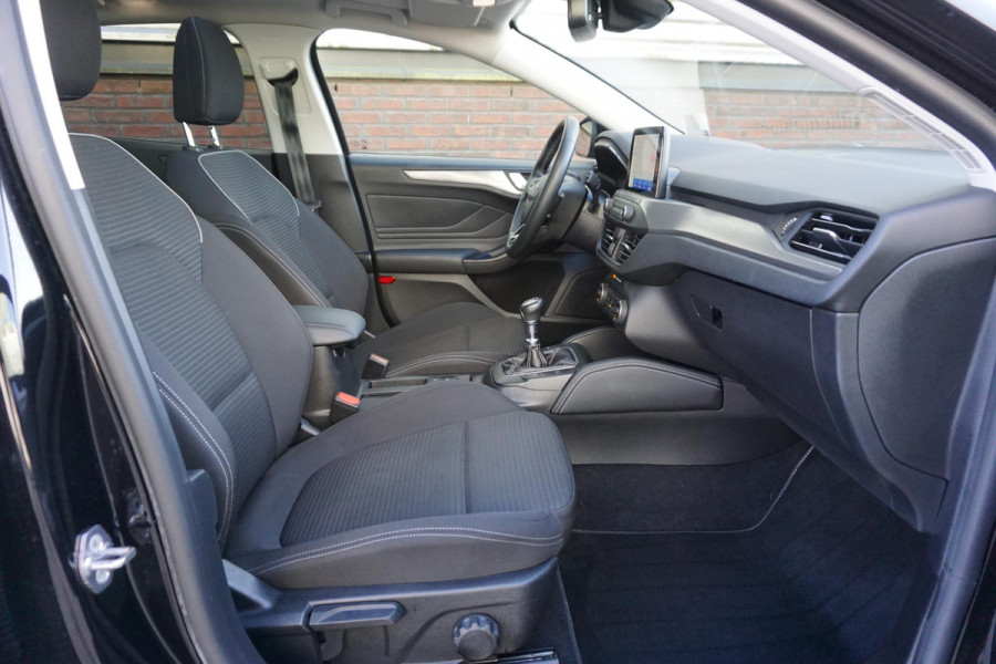 Ford FOCUS Wagon 1.0 EcoB.125PK Titanium X Business/Panodak/ E36.000,-- nieuwprijs/Zeldzaam compleet!!