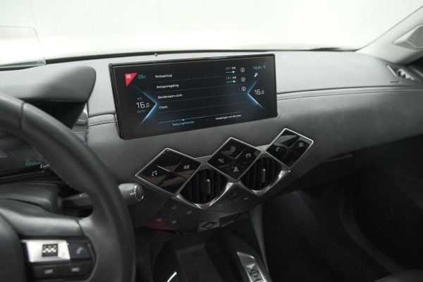DS DS 3 Crossback 50 kwh e-Tense So Chic | Camera| Dodehoekdetectie | Head-Up Display | Apple Carplay | Stoelverwarming | SOH = 93.5%
