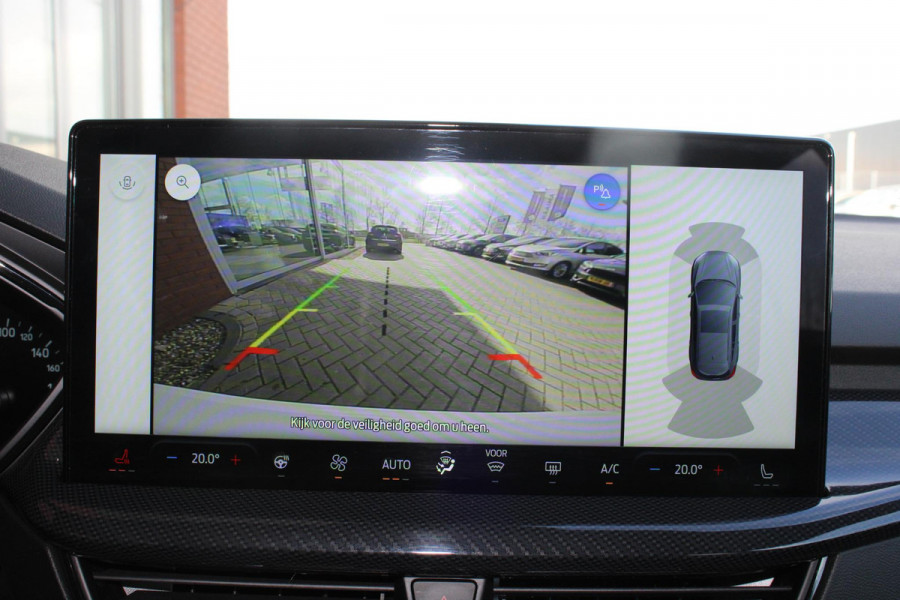 Ford FOCUS Wagon 1.0 EcoBoost Hybrid ST Line | AGR-stoelen | Driver Assistance Pack | Winter Pack