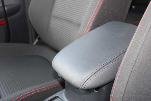 Ford FOCUS Wagon 1.0 EcoBoost Hybrid ST Line | AGR-stoelen | Driver Assistance Pack | Winter Pack