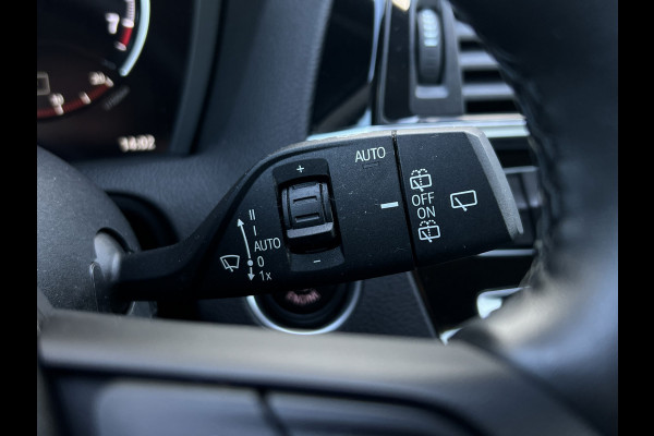 BMW 1-serie 118i Executive | Clima | LED | 17 inch