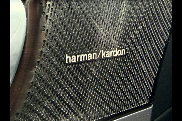 Volvo XC40 2.0 T4 Automaat Pdc Clima Cruise Trekhaak Led Dab+ Bluetooth Leder