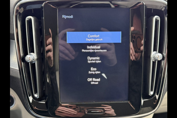 Volvo XC40 2.0 T4 Automaat Pdc Clima Cruise Trekhaak Led Dab+ Bluetooth Leder