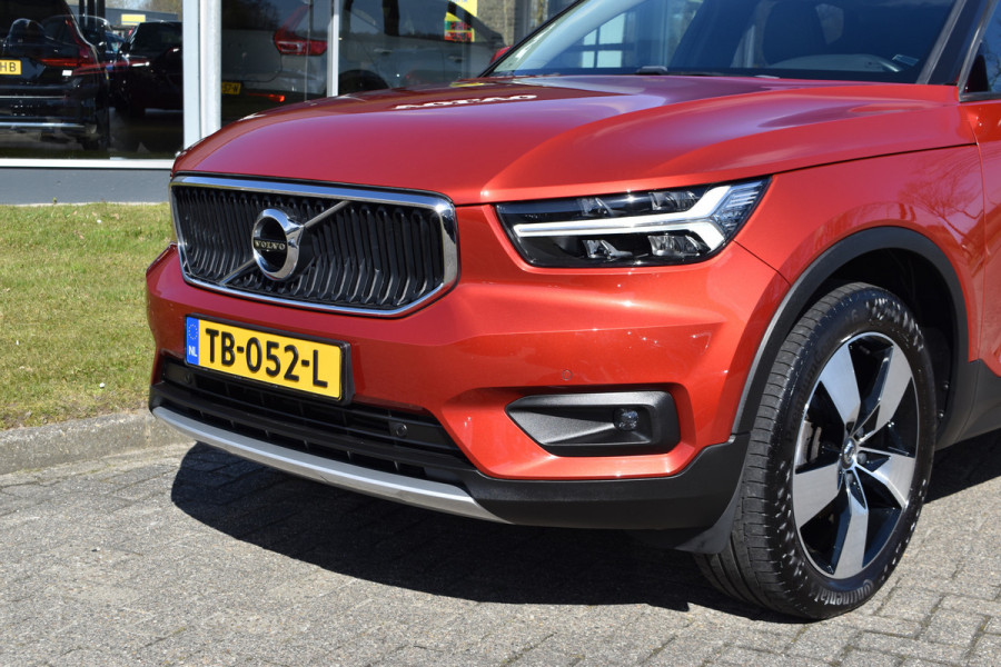 Volvo XC40 T3 156PK Momentum | H&K | Trekhaak | ACC | Leder | Stoelverwarming | Camera