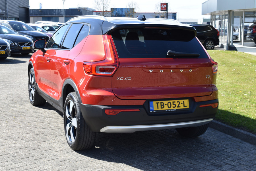 Volvo XC40 T3 156PK Momentum | H&K | Trekhaak | ACC | Leder | Stoelverwarming | Camera