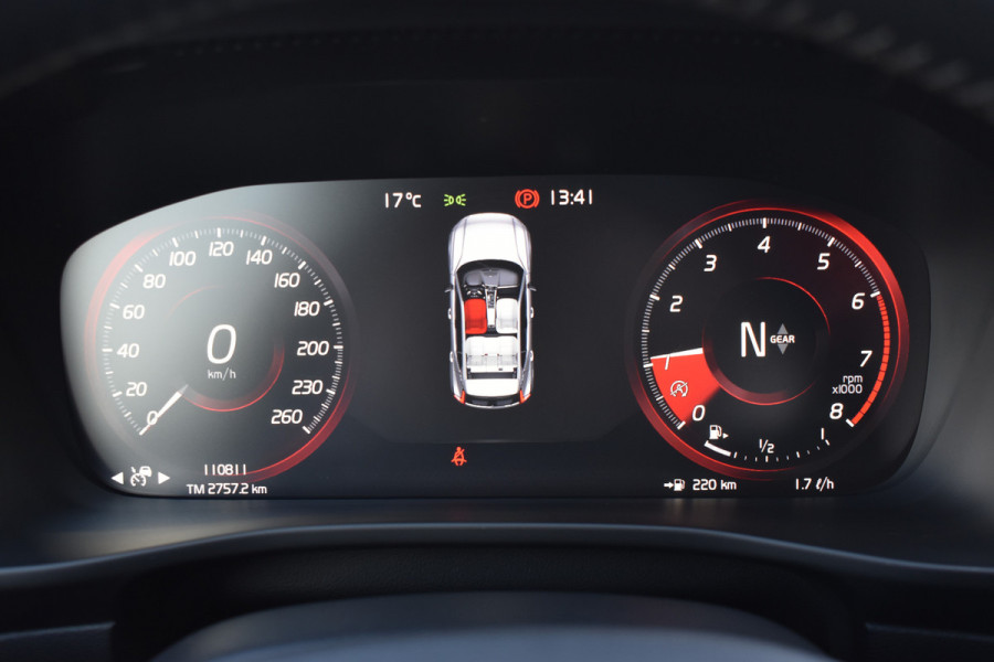 Volvo XC40 T3 156PK Momentum | H&K | Trekhaak | ACC | Leder | Stoelverwarming | Camera