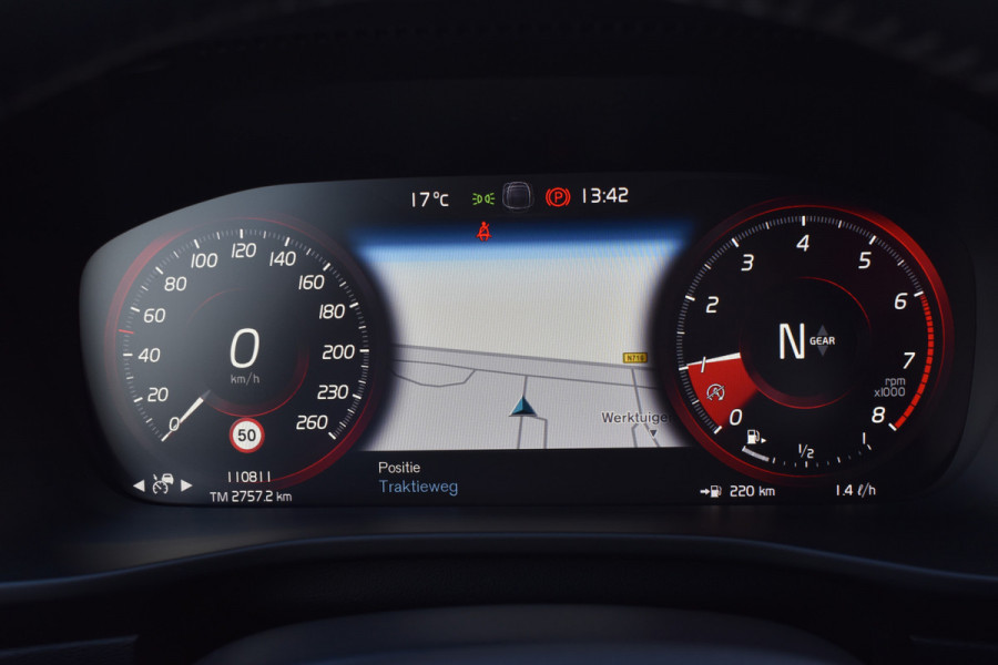 Volvo XC40 T3 156PK Momentum | H&K | Trekhaak | ACC | Leder | Stoelverwarming | Camera