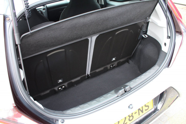 Toyota Aygo 1.0 VVT-i 72pk x-play AUTOMAAT LMV NL-Auto NAP