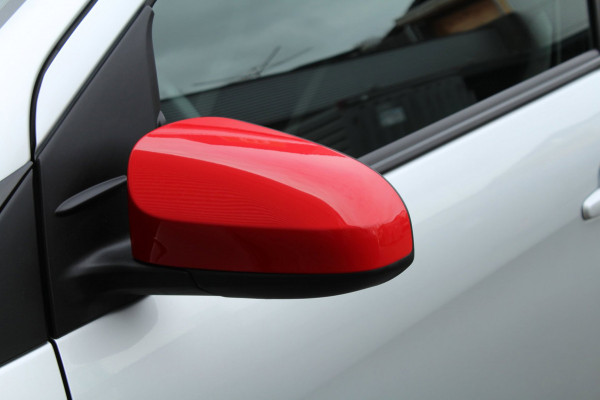 Toyota Aygo 1.0 VVT-i 72pk x-play AUTOMAAT LMV NL-Auto NAP