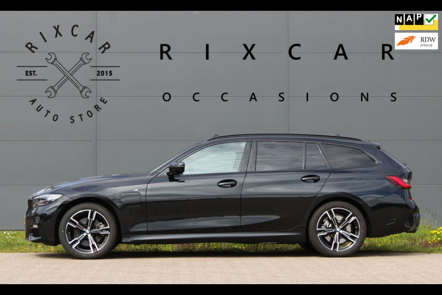BMW 3 Serie Touring 320e BusinessEditionPlus M-Pakket Schuifdak Leder Carplay
