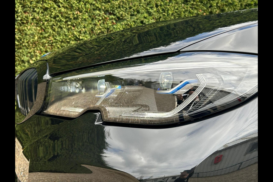 BMW 3 Serie Touring 320e BusinessEditionPlus M-Pakket Schuifdak Leder Carplay