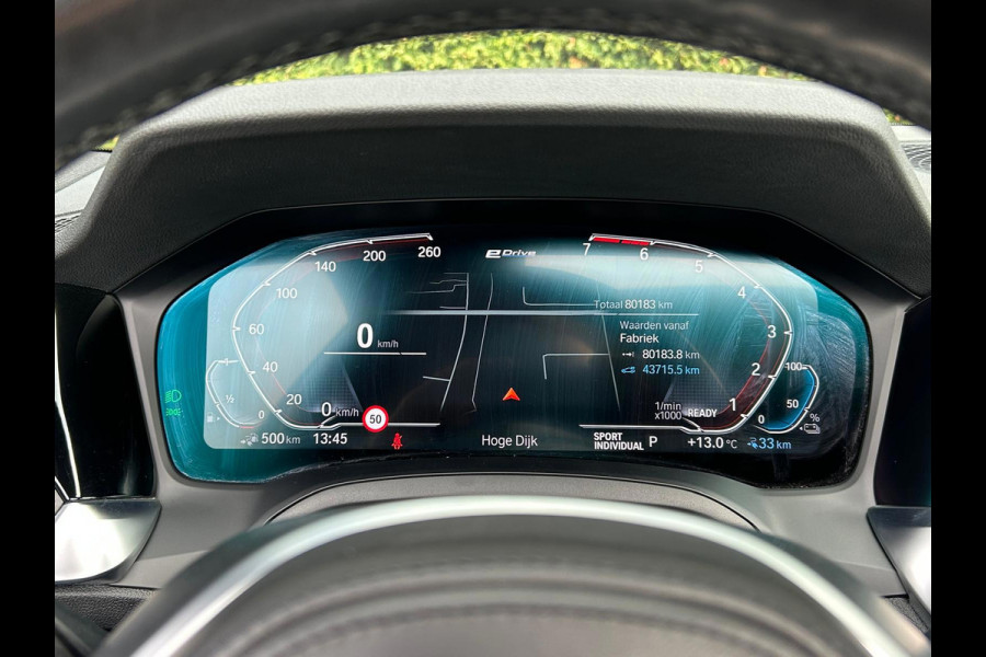 BMW 3 Serie Touring 320e BusinessEditionPlus M-Pakket Schuifdak Leder Carplay