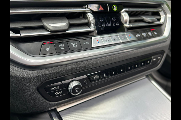 BMW 3 Serie Touring 320e BusinessEditionPlus M-Pakket Schuifdak Leder Carplay