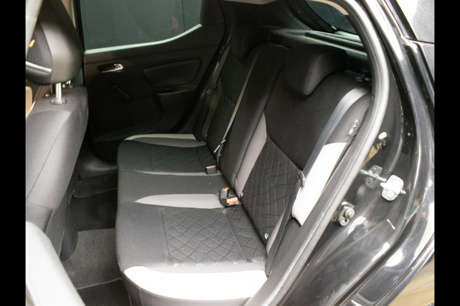 Nissan Micra 0.9 IG-T N-Connecta Sport (NAVI,CAMERA,PDC,CLIMATE,CRUISE,GETINT,ELEKTRISCH PAKKET,SPORTSTOELEN,LM VELGEN)