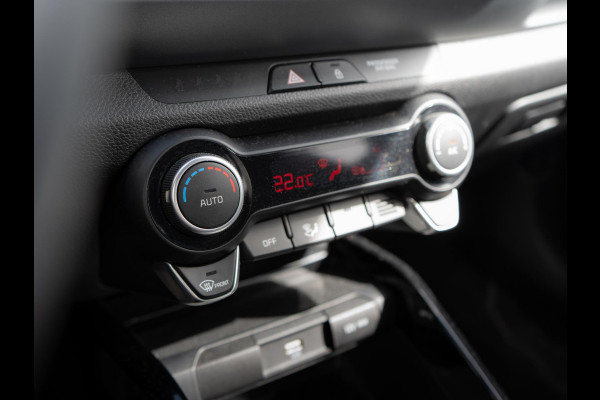 Kia Stonic 1.0 T-GDi MHEV DynamicPlusLine | Navigatie | Achteruitrijcamera | Climate control |