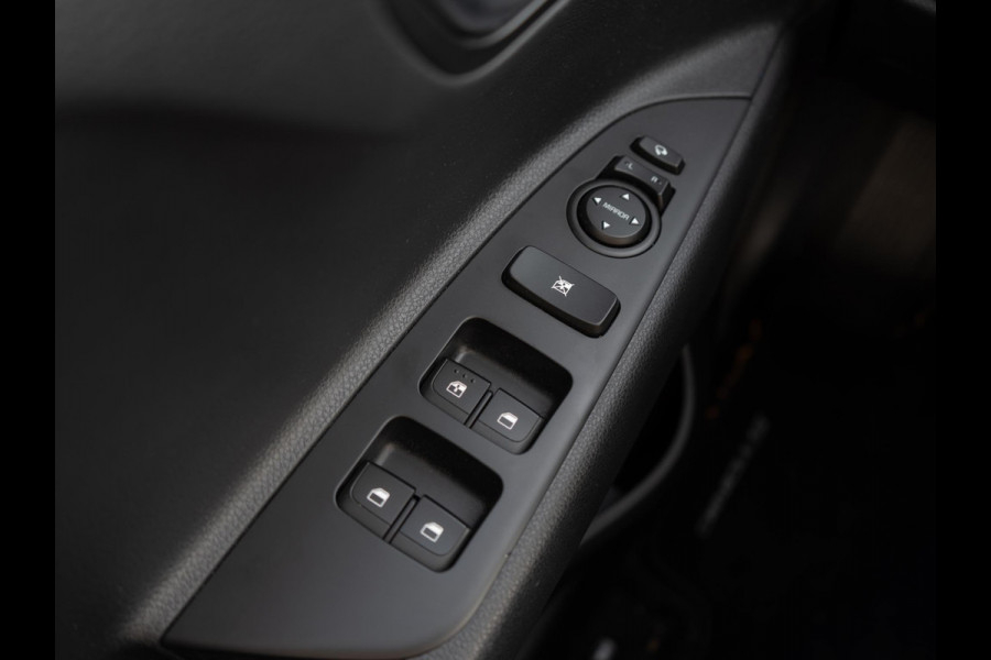 Kia Stonic 1.0 T-GDi MHEV DynamicPlusLine | Navigatie | Achteruitrijcamera | Climate control |