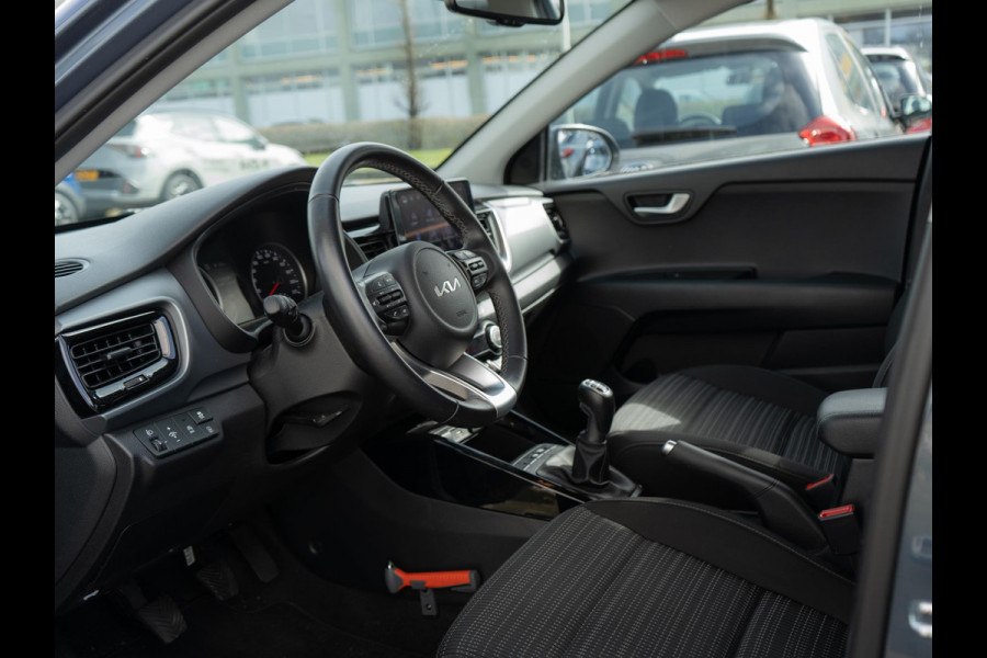 Kia Stonic 1.0 T-GDi MHEV DynamicPlusLine | Navigatie | Achteruitrijcamera | Climate control |