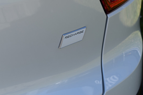 Volvo XC40 Recharge Pro | Panodak | H&K | ACC | All seasons | Stuurverwarming | 360 Camera