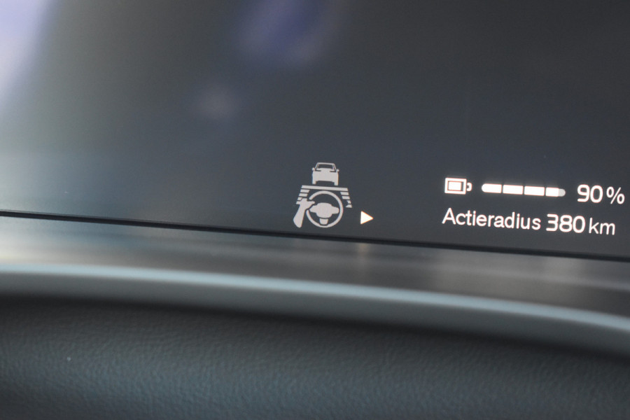 Volvo XC40 Recharge Pro | Panodak | H&K | ACC | All seasons | Stuurverwarming | 360 Camera