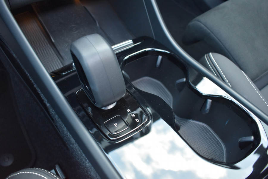 Volvo XC40 Recharge Pro | Panodak | H&K | ACC | All seasons | Stuurverwarming | 360 Camera