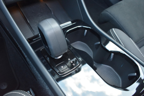 Volvo XC40 Recharge Pro | Panodak | H&K | ACC | All seasons | Stuurverwarming | 360 Camera