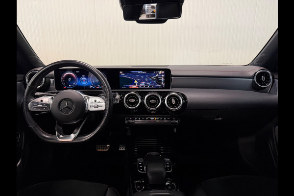 Mercedes-Benz CLA-Klasse 200 Premium Plus | NAP | PANO | AMG | CAMERA | AMBIANCE