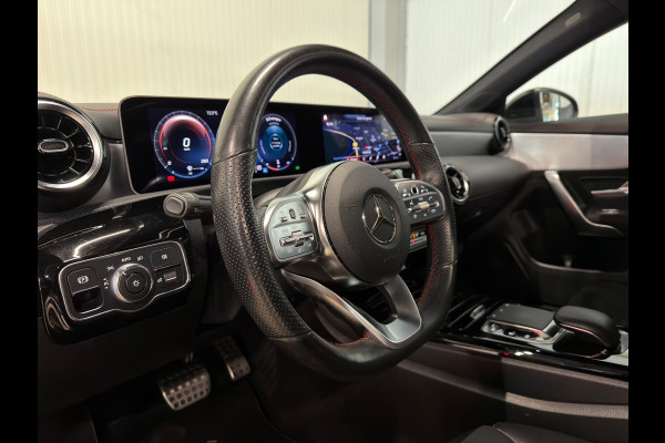 Mercedes-Benz CLA-Klasse 200 Premium Plus | NAP | PANO | AMG | CAMERA | AMBIANCE