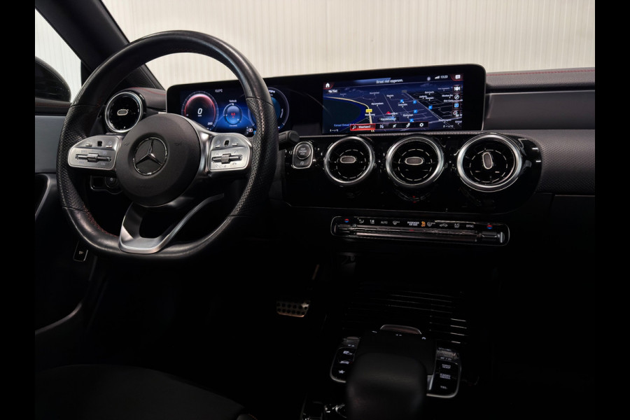 Mercedes-Benz CLA-Klasse 200 Premium Plus | NAP | PANO | AMG | CAMERA | AMBIANCE