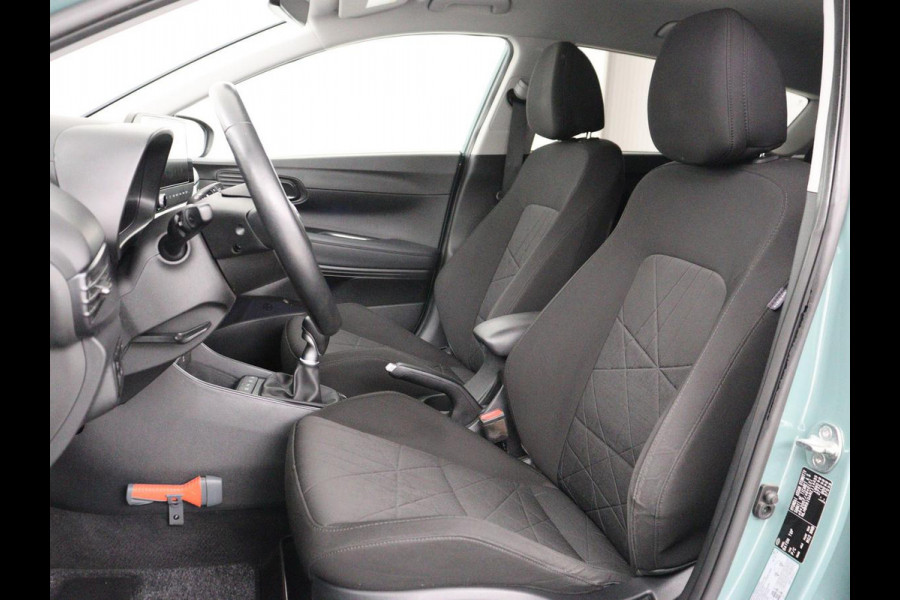 Hyundai Bayon 1.0 T-GDI Premium | Stoelverwarming | Trekhaak | Camera | Carplay | Stuurverwarming | Bose Sound | Navigatie | Keyless | Park Assist | Full LED | Digital Cockpit