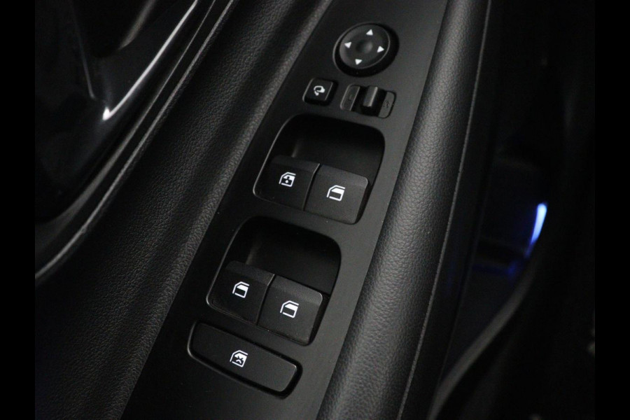 Hyundai Bayon 1.0 T-GDI Premium | Stoelverwarming | Trekhaak | Camera | Carplay | Stuurverwarming | Bose Sound | Navigatie | Keyless | Park Assist | Full LED | Digital Cockpit