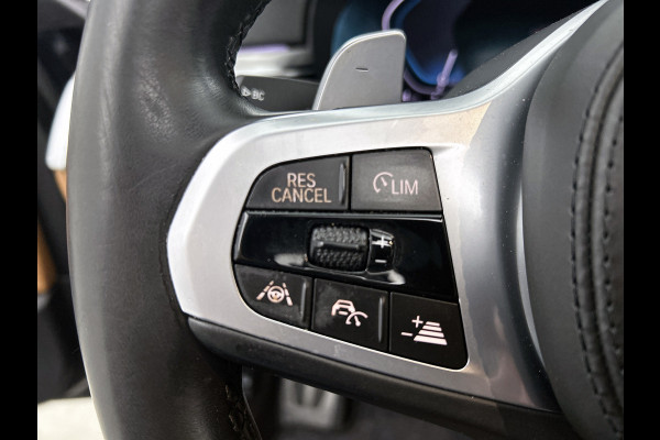 BMW 5 Serie 530e M-sport iPerformance High Executive(Dealer OnderH, Panorama, Lane Assist, Trekhaak, StoelV, Camera, Etc)