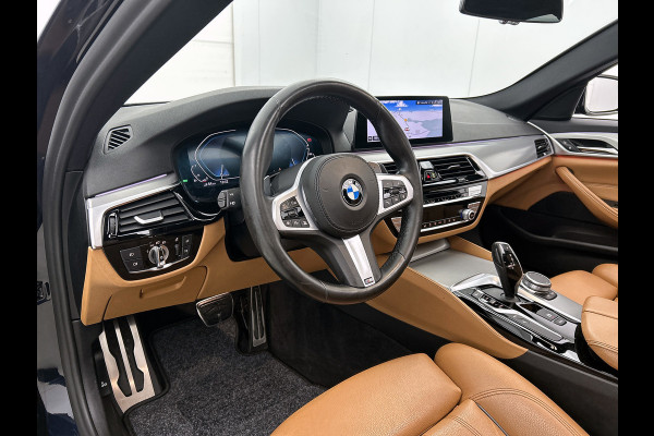 BMW 5 Serie 530e M-sport iPerformance High Executive(Dealer OnderH, Panorama, Lane Assist, Trekhaak, StoelV, Camera, Etc)