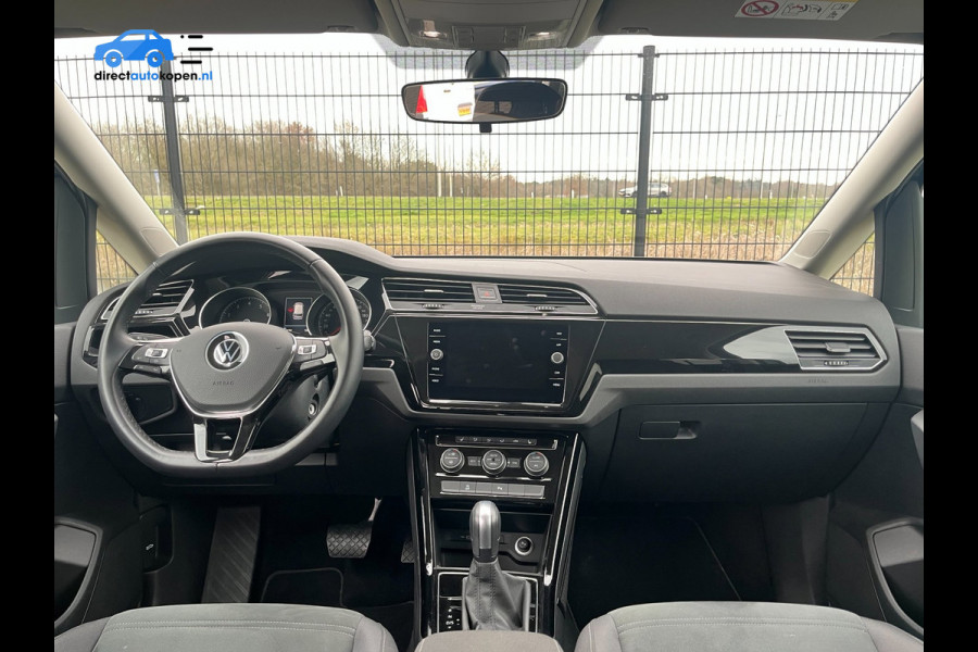 Volkswagen Touran 1.5 TSI Highline | 7 pers. | Stoelverw. | ACC | Camera | PDC | Carplay