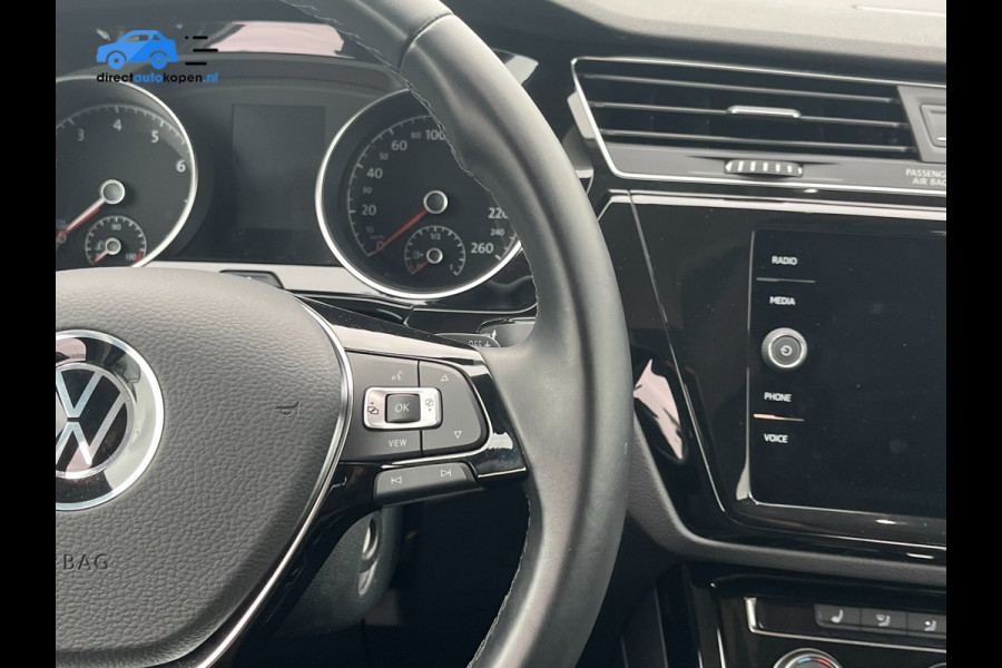 Volkswagen Touran 1.5 TSI Highline | 7 pers. | Stoelverw. | ACC | Camera | PDC | Carplay