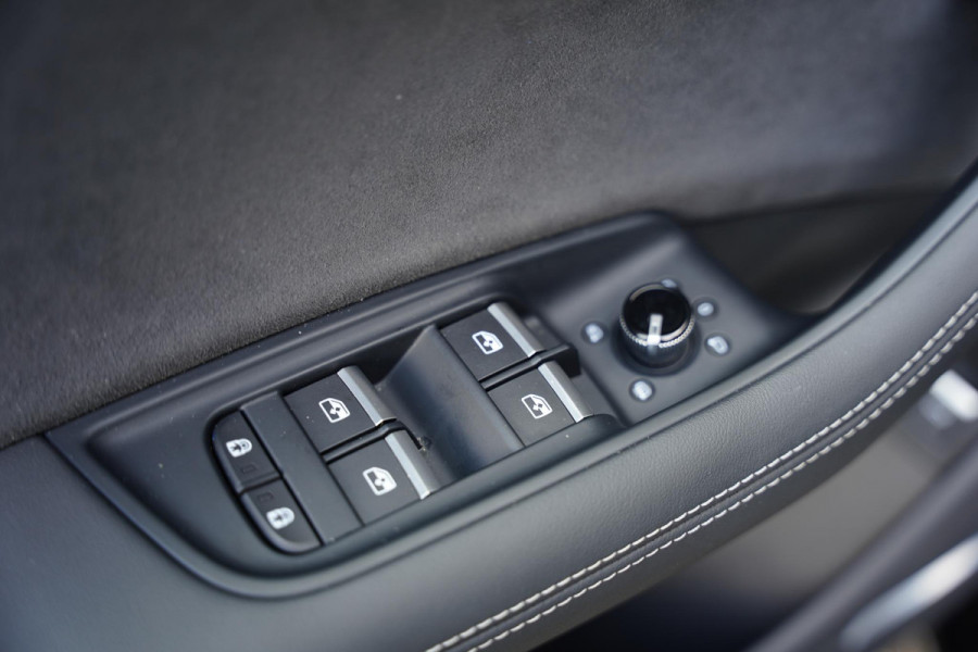 Audi Q8 60 TFSI E Quattro S Competition GERESERVEERD