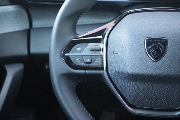 Peugeot 408 1.2 Hybrid 145PK ALLURE | ACHTERUITRIJ CAMERA | KEYLESS ENTRY/START | DRAADLOOS APPLE CARPLAY/ANDROID AUTO | DRAADLOOS TELEFOONLADEN | DAB+ RADIO | NAVIGATIE | ADAPTIVE CRUISE CONTROL | 19" LICHTMETALEN VELGEN | PARKEERSENSOREN ACHTER |
