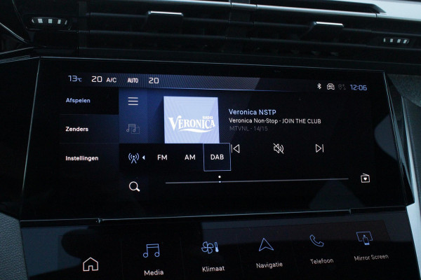 Peugeot 408 1.2 Hybrid 145PK ALLURE | ACHTERUITRIJ CAMERA | KEYLESS ENTRY/START | DRAADLOOS APPLE CARPLAY/ANDROID AUTO | DRAADLOOS TELEFOONLADEN | DAB+ RADIO | NAVIGATIE | ADAPTIVE CRUISE CONTROL | 19" LICHTMETALEN VELGEN | PARKEERSENSOREN ACHTER |